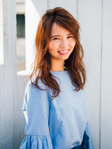 美容室・美容院「株式会社Ashanti 」のヘアスタイル「無造作ウェーブ」
